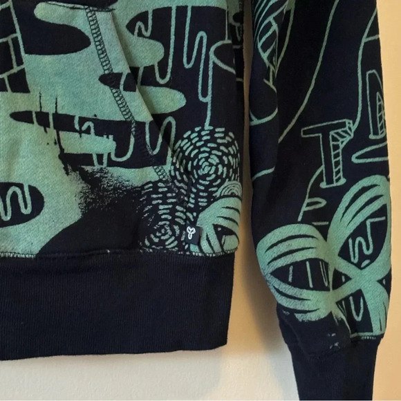 Tna| Super Cute Aritzia Zip-Up Black & Green Fleece Hoodie Sz S - Picture 3 of 7